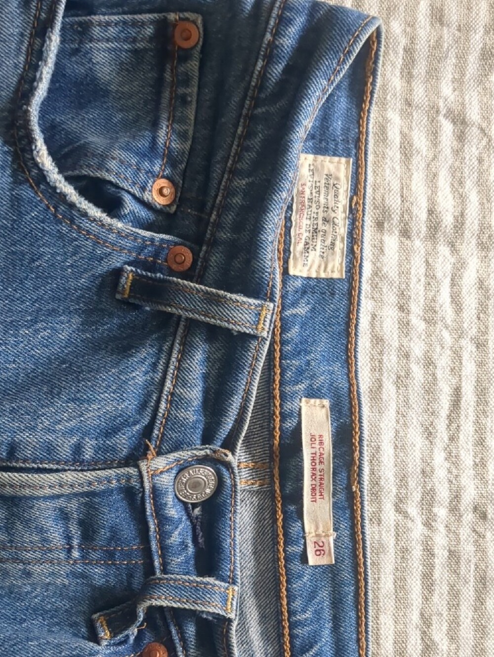 Levi's Ribcage Straight - Picture 4 of 4